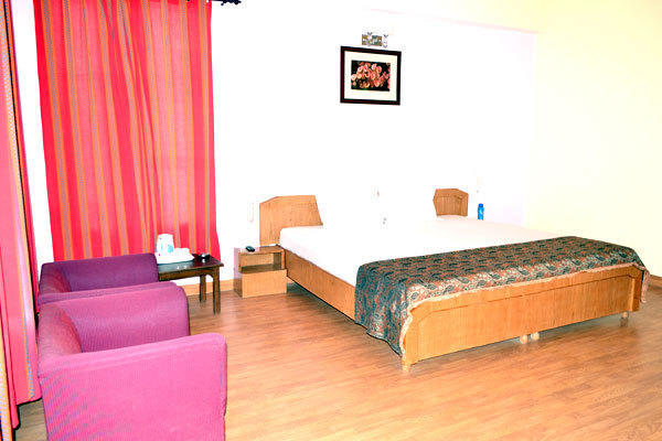 United 21 Resort Chail Exterior foto
